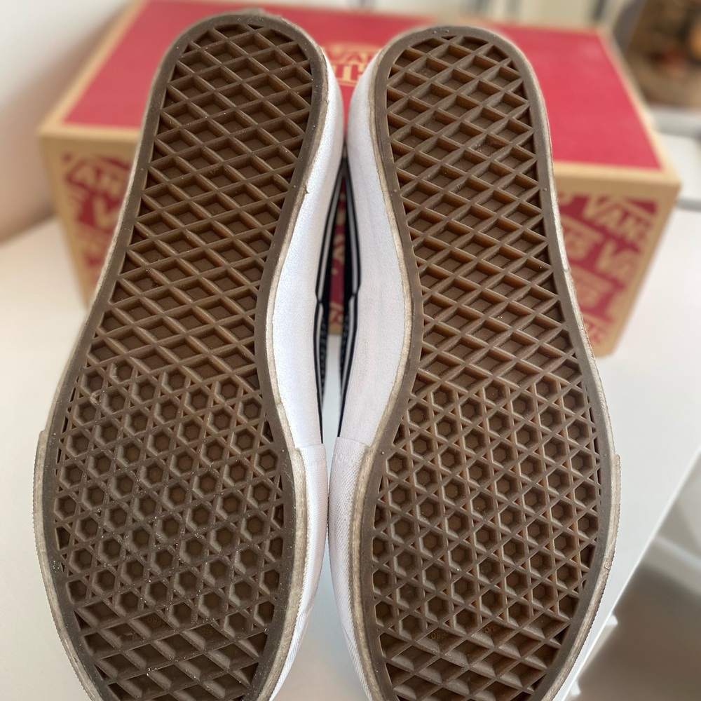 VANS Authentic Pro Suede Shoe - Picture 5 of 6